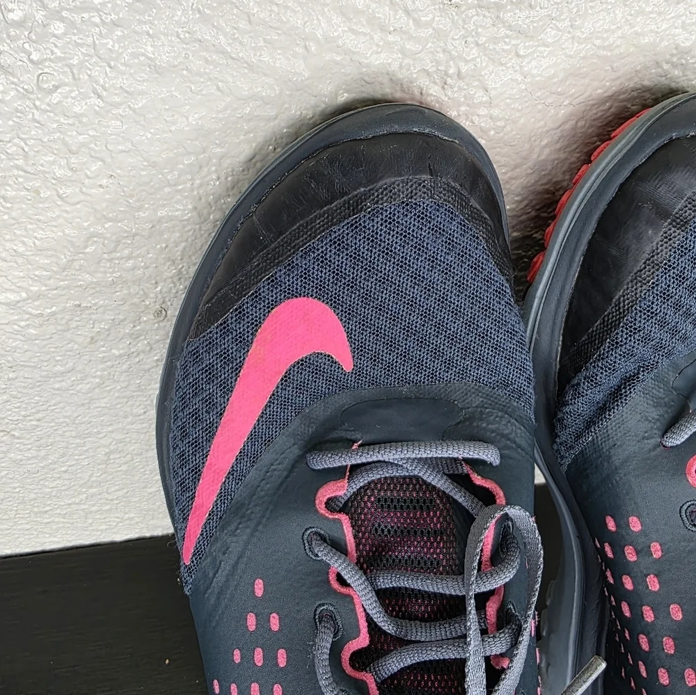 Nike FS Lite Run 2 Gray/Pink Running Shoes 684667-005 Womens Size 8.5 - Picture 15 of 16